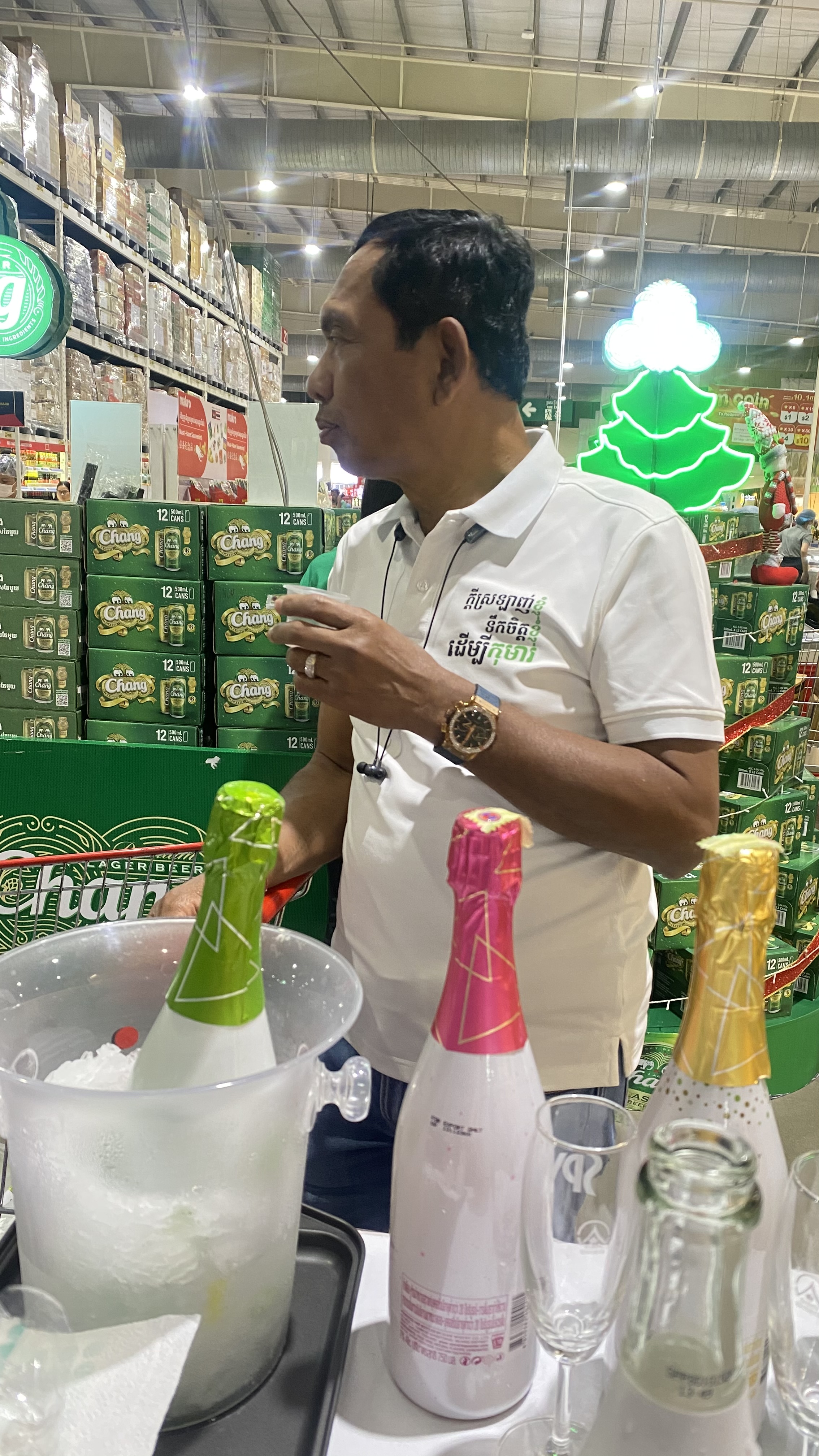Sparkling Fruit Wine Testing Success at Makro Market Day 3 Highlights - Image 13